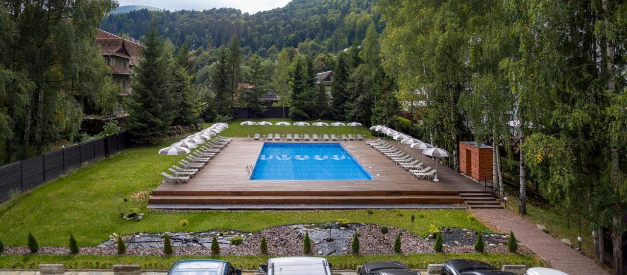Yaremche Club Hotel Eksteriør billede