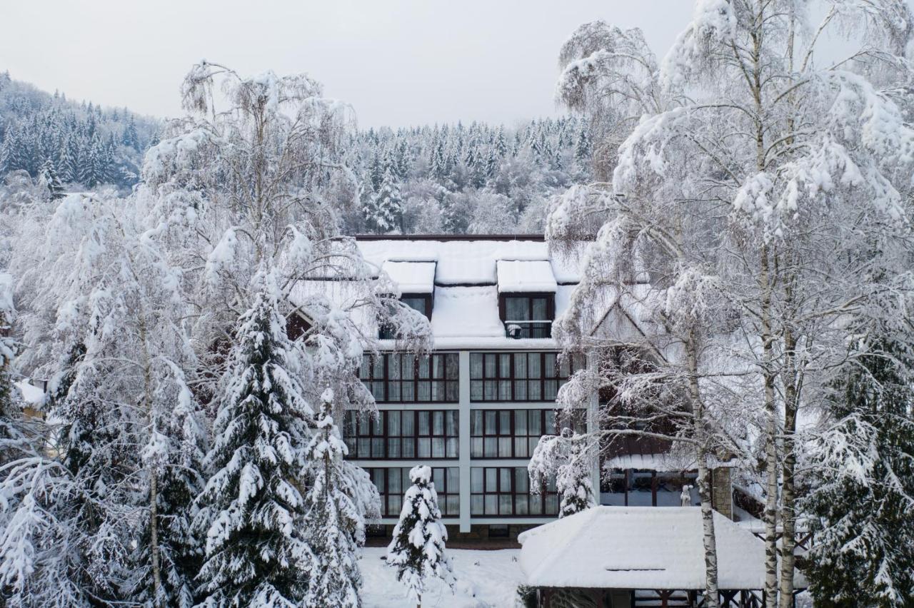 Yaremche Club Hotel Eksteriør billede