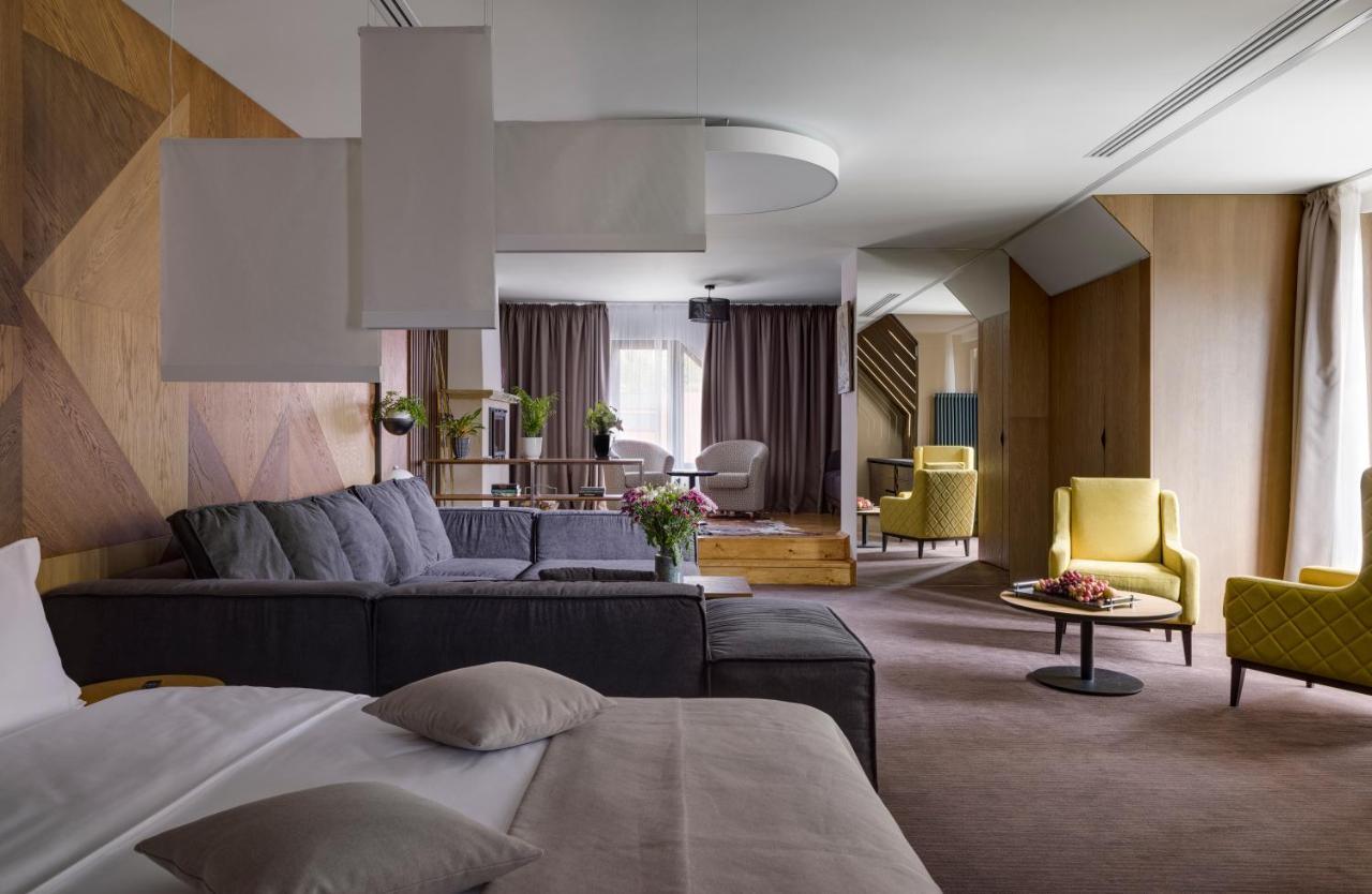 Yaremche Club Hotel Eksteriør billede