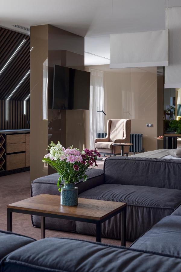 Yaremche Club Hotel Eksteriør billede