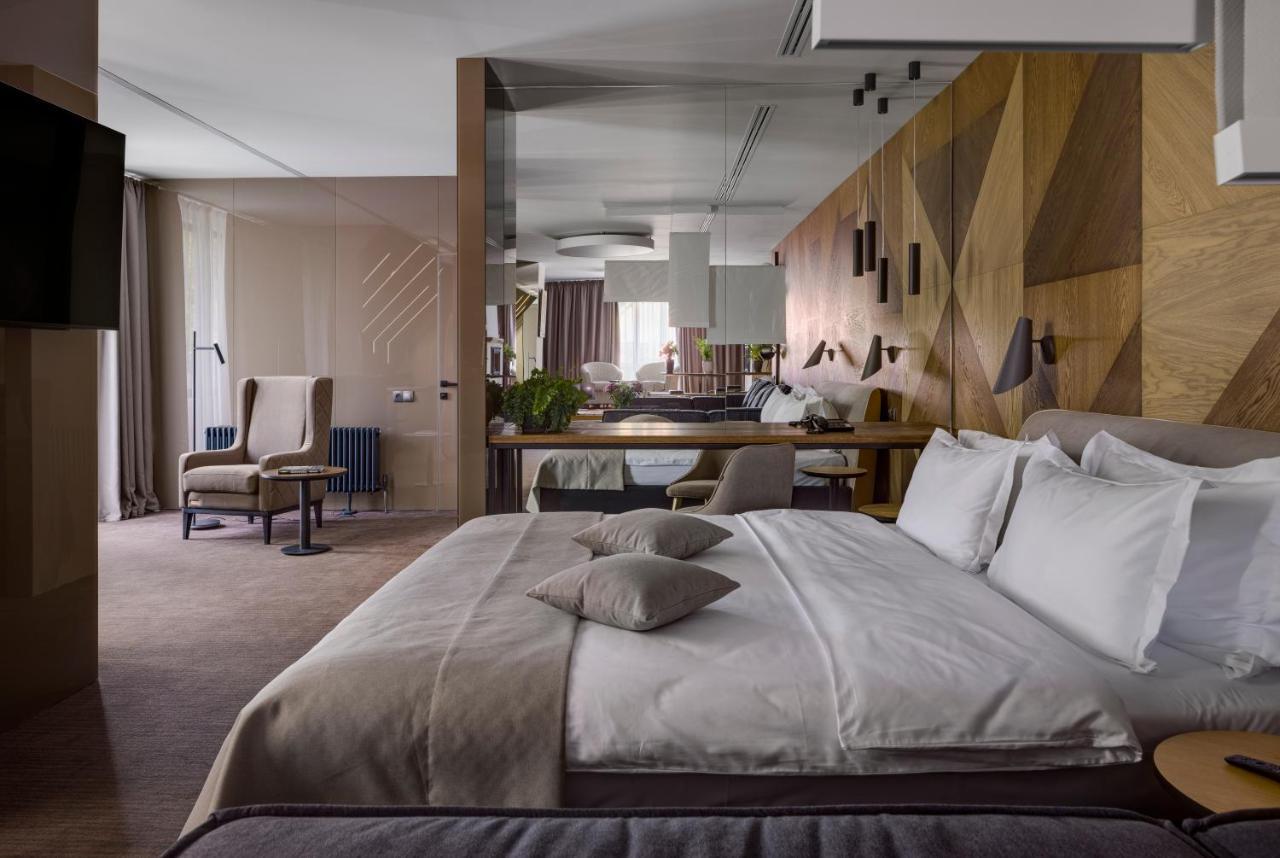 Yaremche Club Hotel Eksteriør billede
