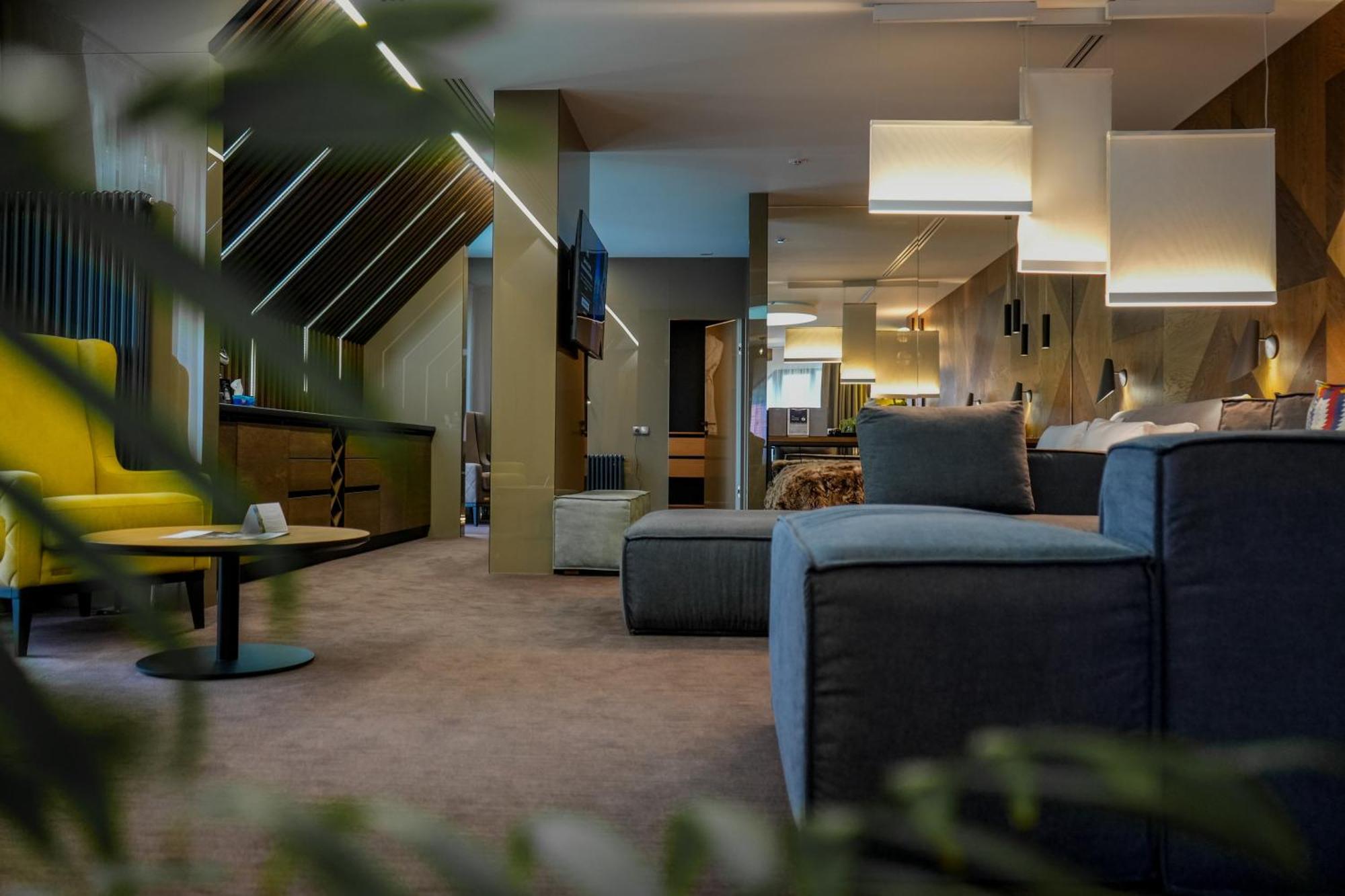 Yaremche Club Hotel Eksteriør billede