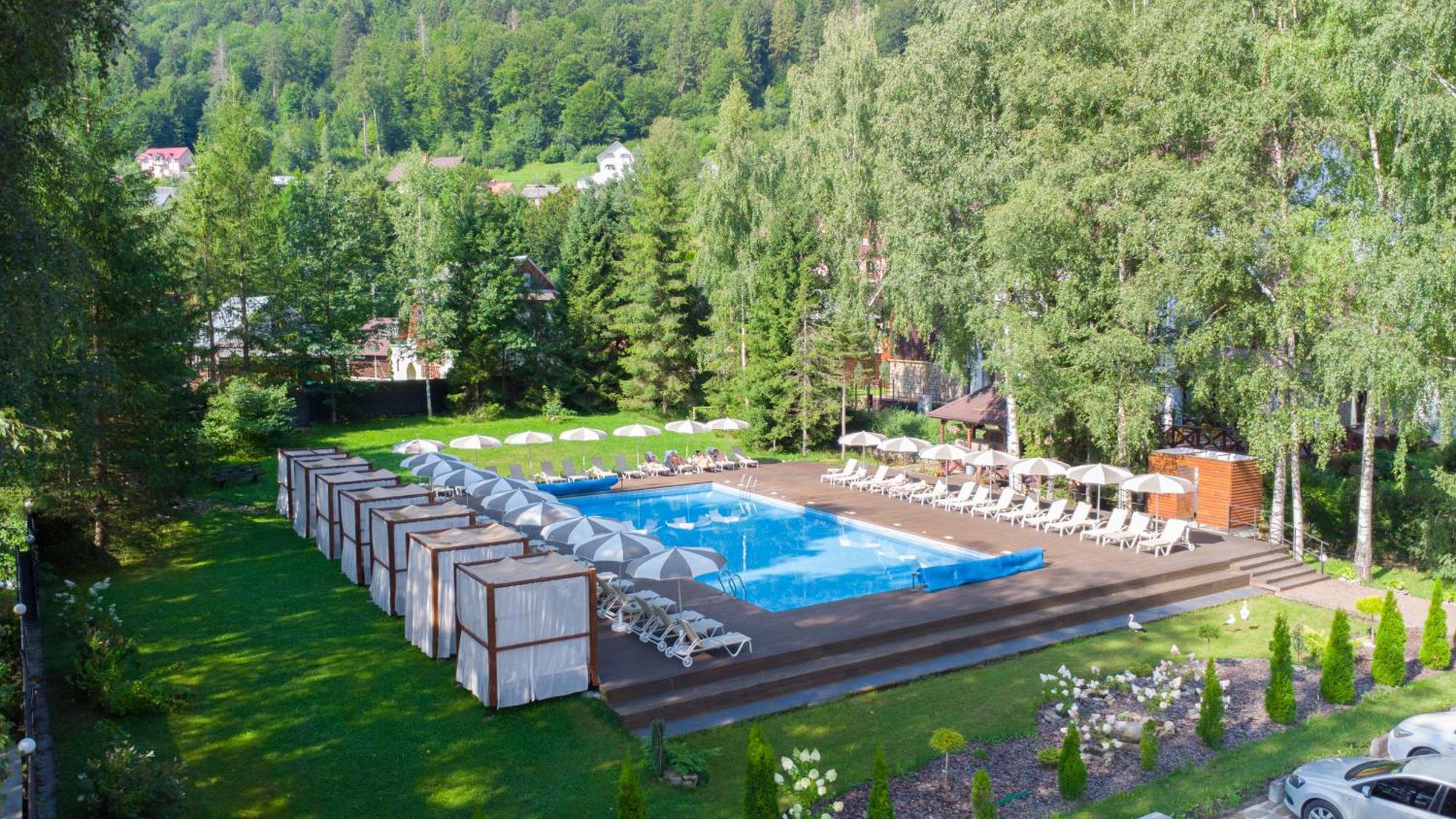 Yaremche Club Hotel Eksteriør billede